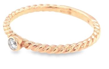9ct rose gold solitaire diamond twisted ring band